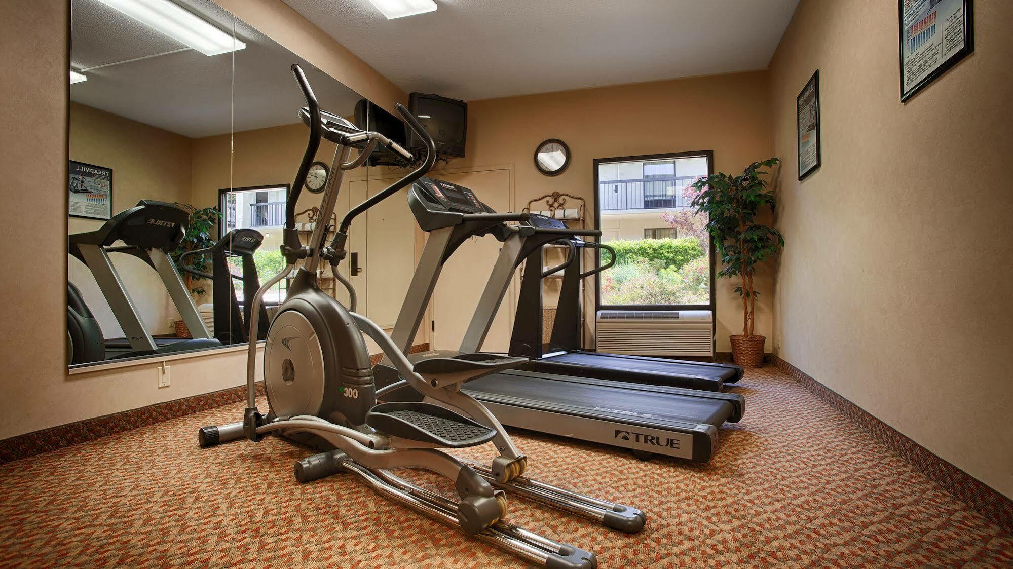 Surestay Plus Hotel By Best Western Southern Pines Pinehurst Exterior foto