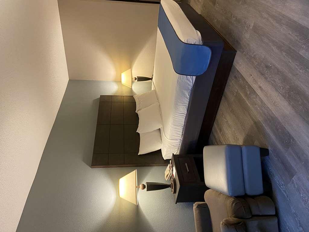 Surestay Plus Hotel By Best Western Southern Pines Pinehurst Habitación foto